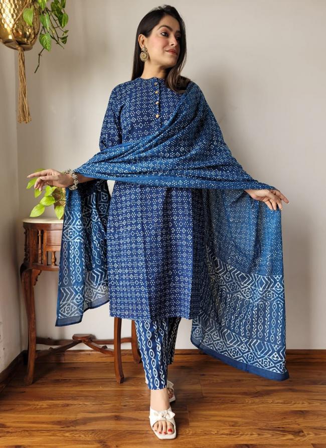 Cotton Blue Casual Wear Printed Readymade Salwar Suit